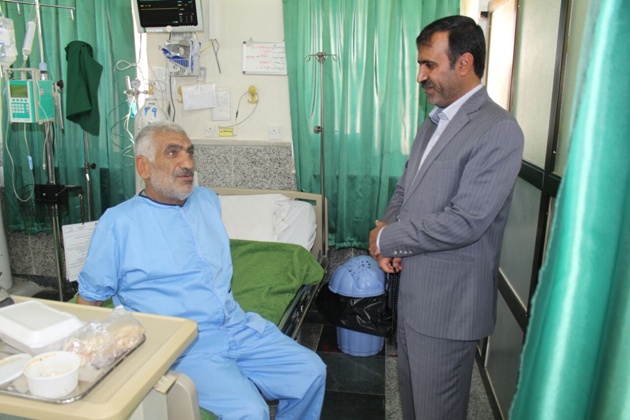 عیادت رئیس بنیاد شهید مسجدسلیمان از بیماران خانواده های شاهد و ایثارگر