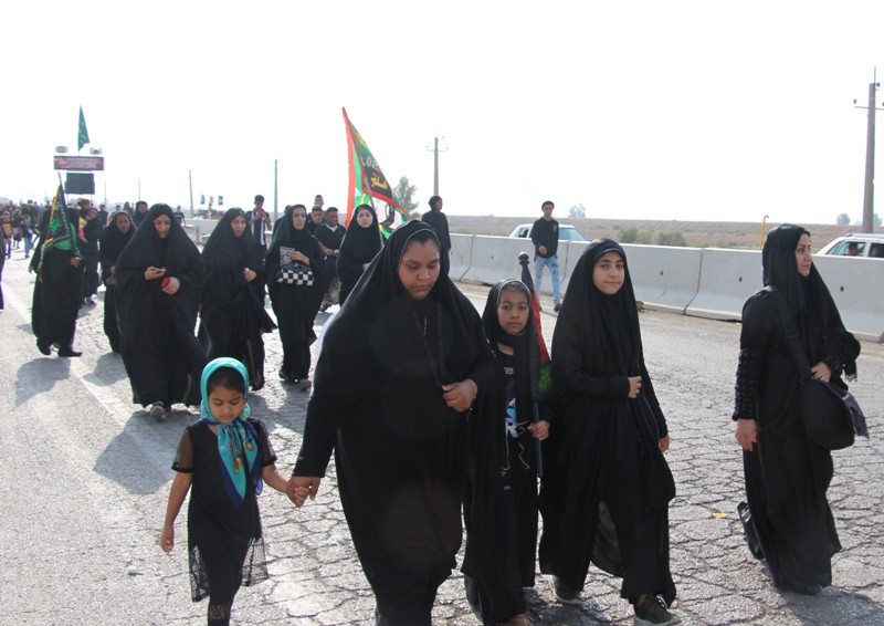 حضور پر شور زنان در پیاده روی اربعین / گزارش تصویری 
