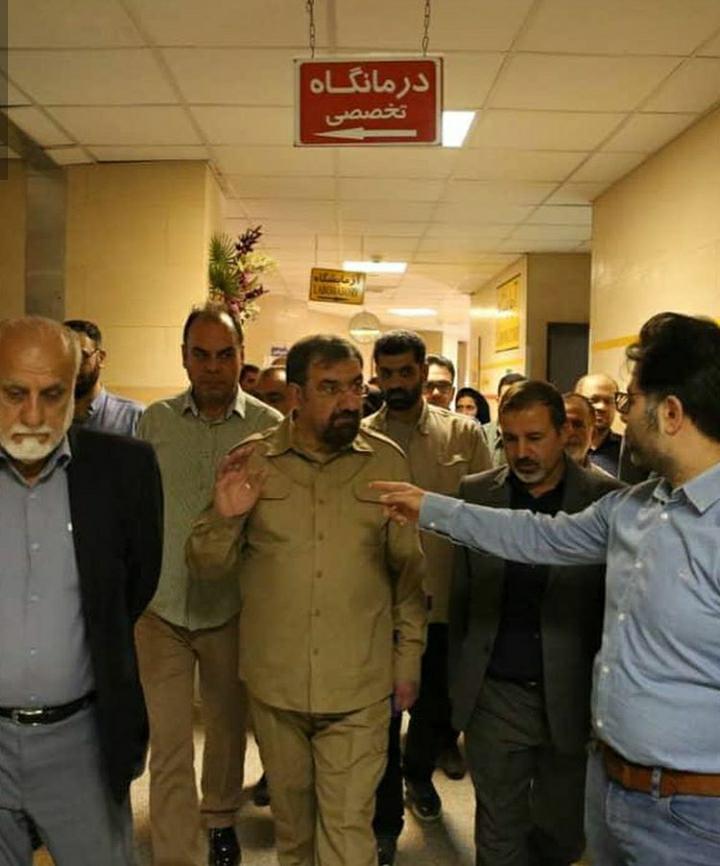 عیادت دبیر مجمع تشخیص مصلحت نظام از مجروحان زلزله مسجد سلیمان 