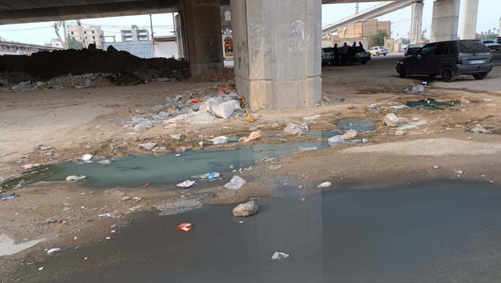 شهرداری اهواز در نظافت میدان چهارشیر هم ناتوان است