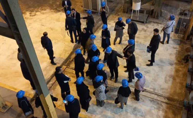بازدید اصحاب رسانه از روند ساخت ورق های فولادی عریض شرکت فولاد اکسین خوزستان 