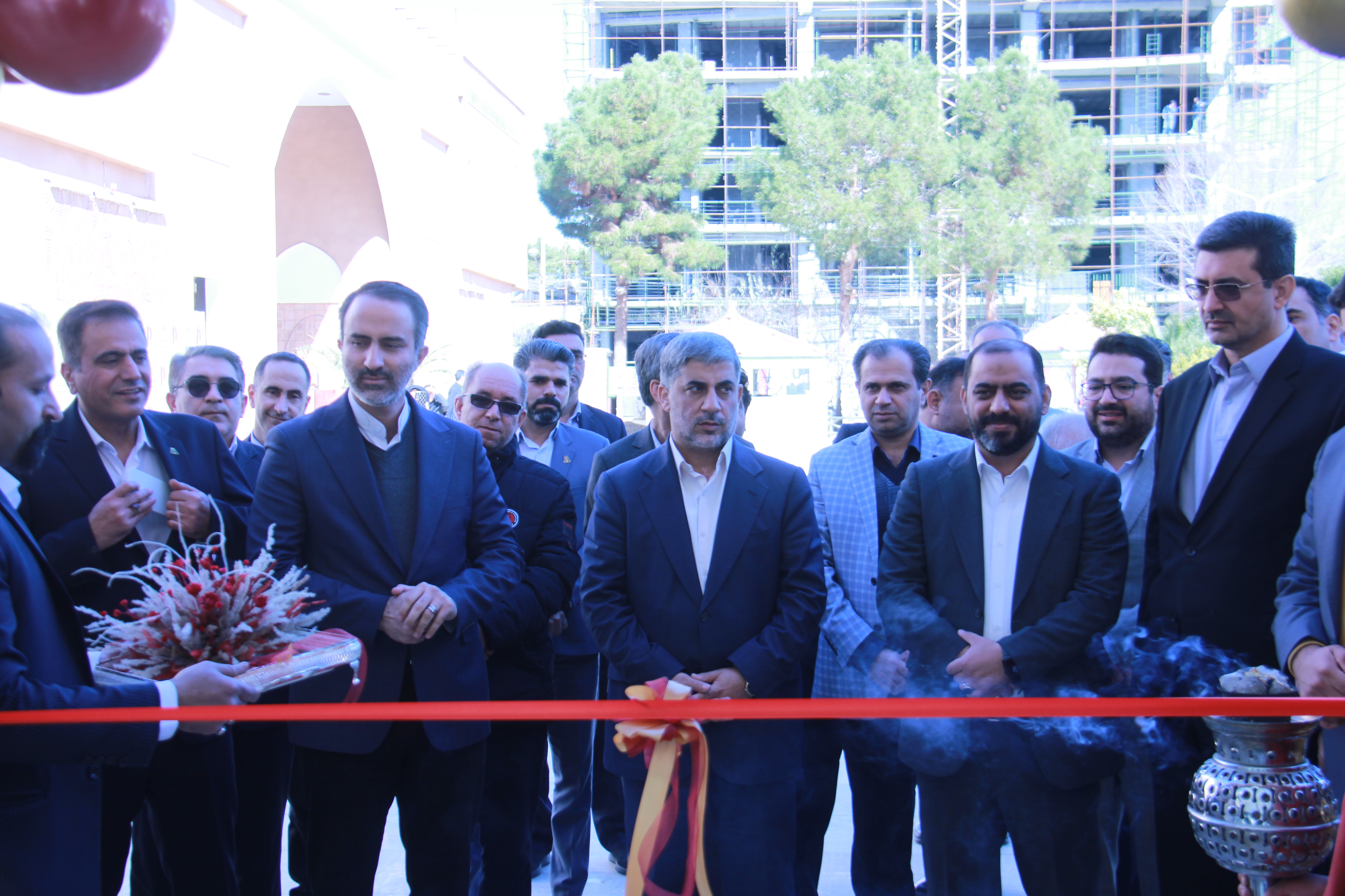 افتتاح مجموعه ورزشی آبی هتل پارسیان صفاییه یزد